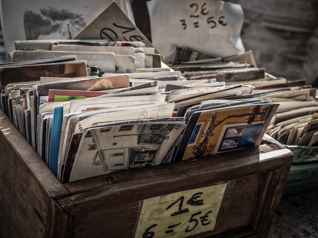 Les idées d'affiches vintages pour refaire sa déco en 2025