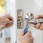 changement serrure porte d'entrée